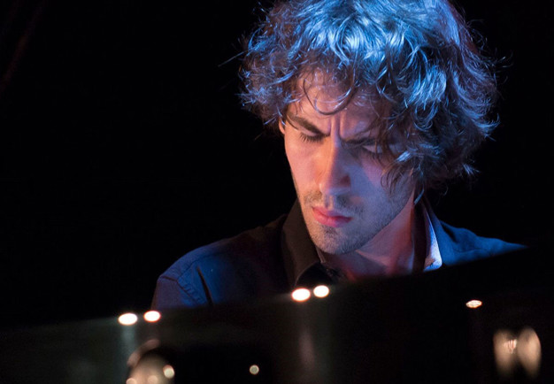 Man playing piano. Photo