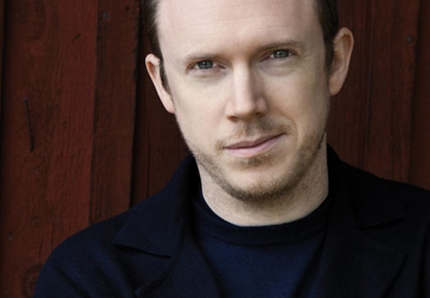 Close-up of Harding . Photography.