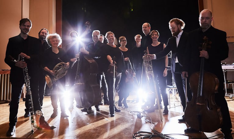 Grupp med musiker. Fotografi.