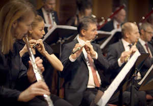 Musiker som spelar. Fotografi.