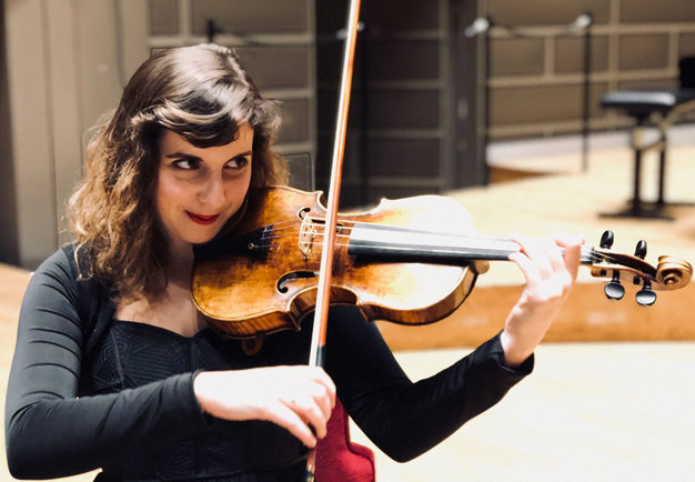 Spelbild av Lola Torrente. Foto
