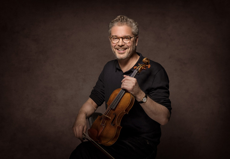 Fotografi. Suddig bild av en korridor i huset. 