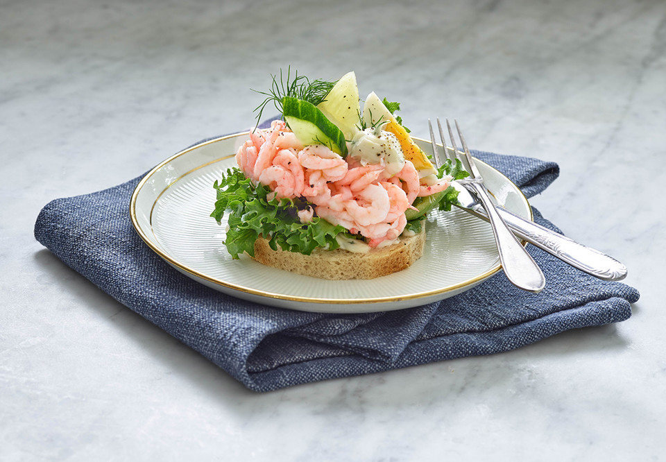 Glasburkar med smårätter